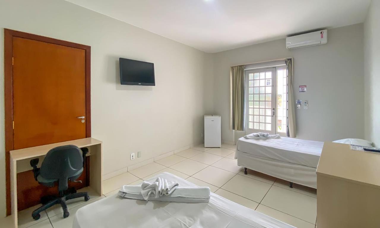 Center Plaza Hotel คริสตาลินา ภายนอก รูปภาพ